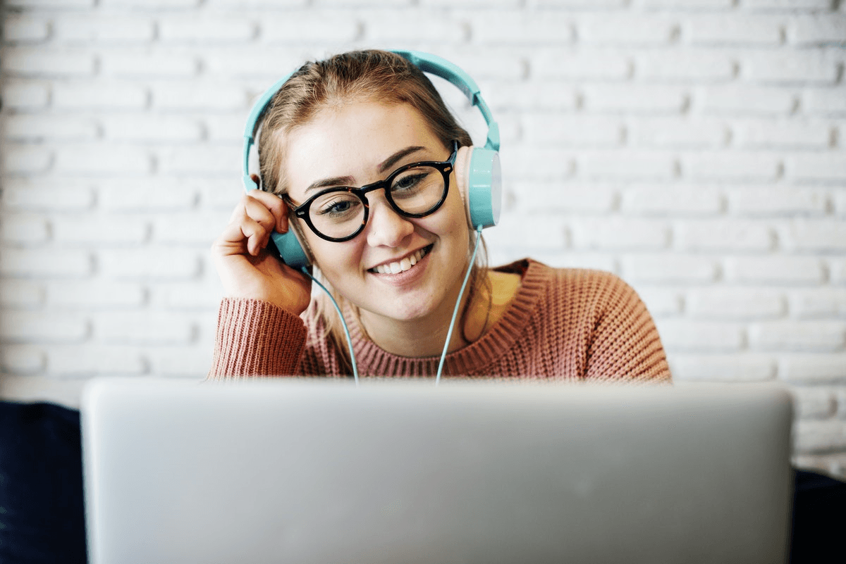 How do I choose a video conferencing app?