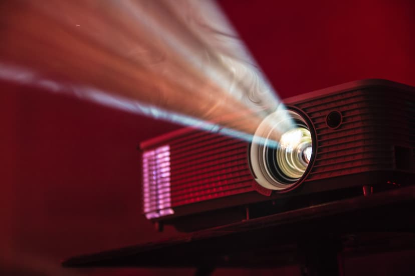 2 Best Projector Alternatives That Transform Modern Classrooms