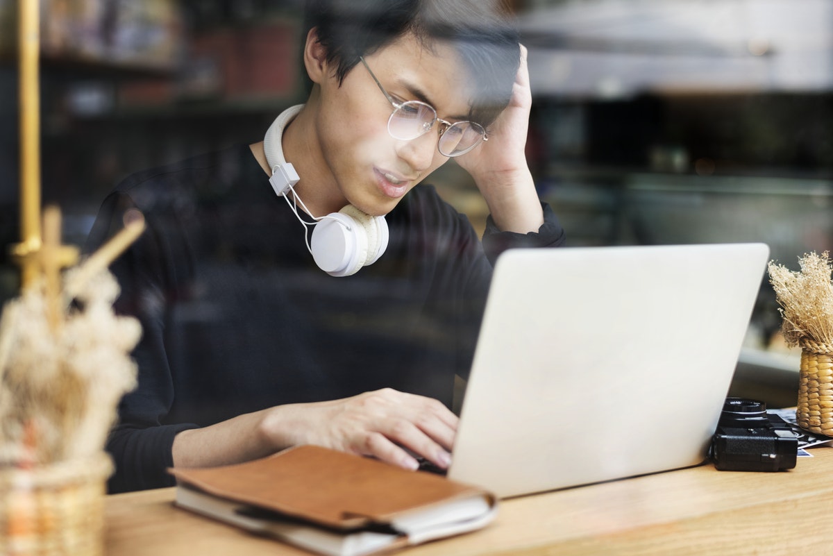 Choosing The Best Wireless Headphones For Video Conferencing Vibe