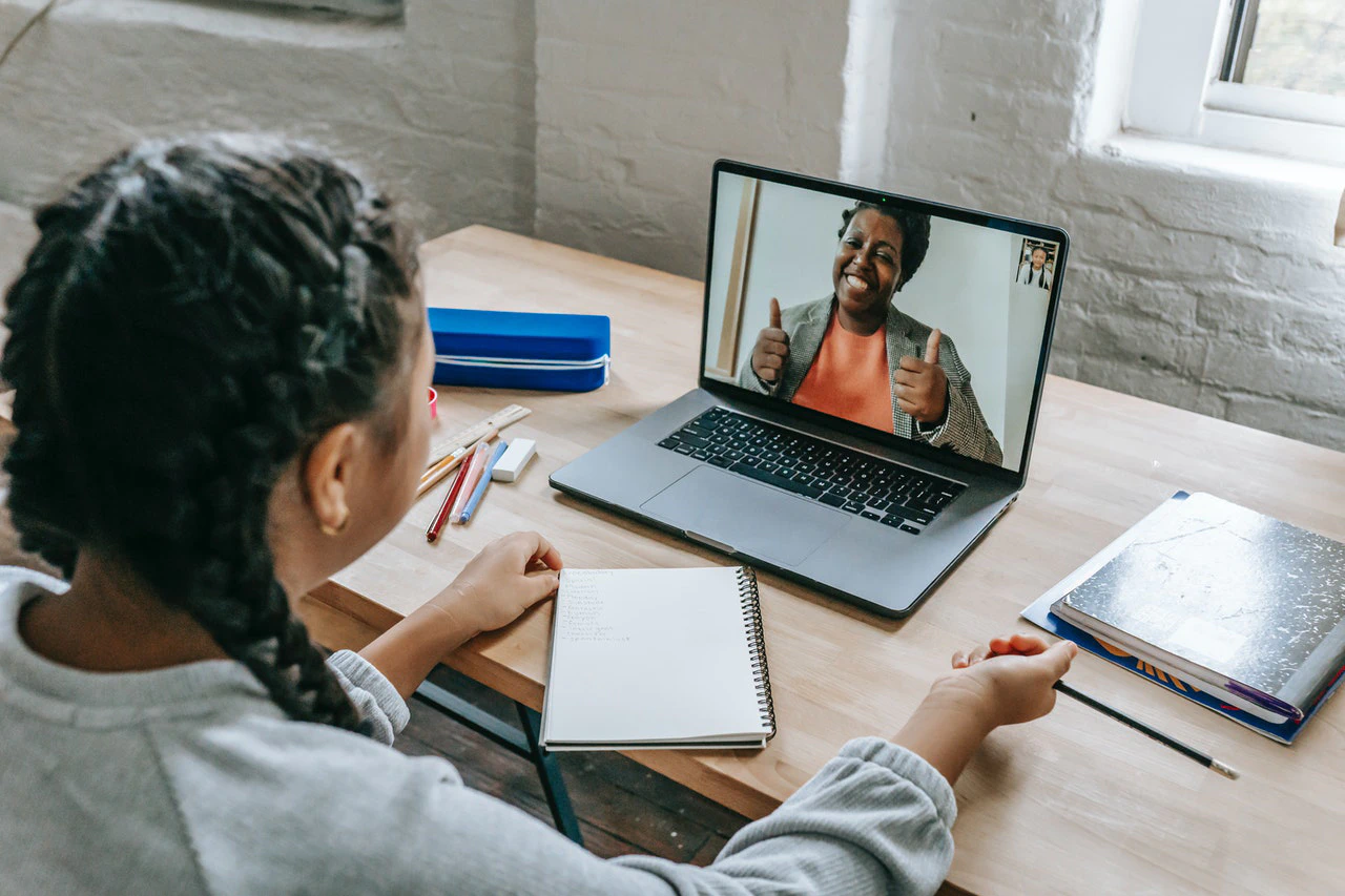 distance learning classroom