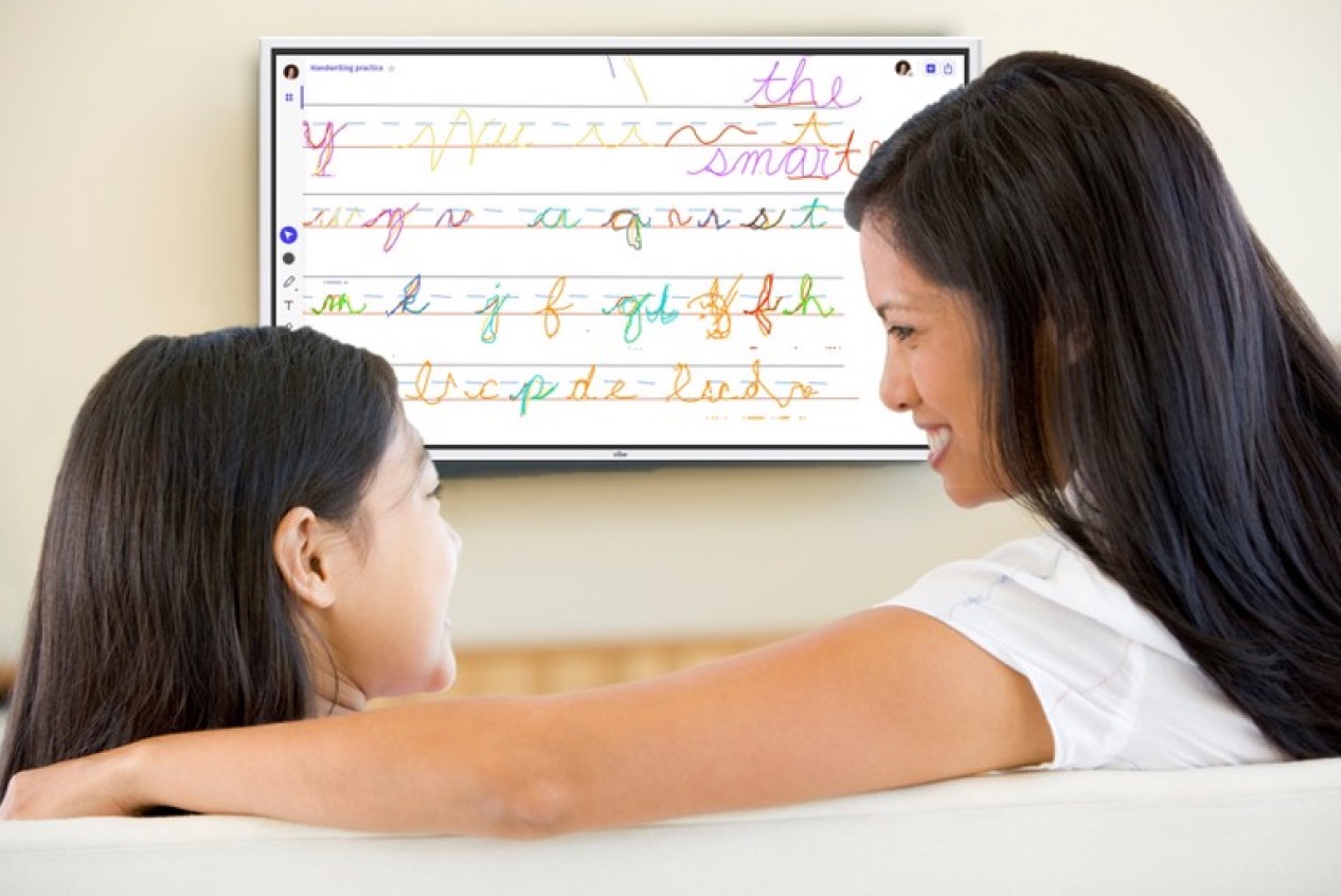 monther teaching chind with vibe board